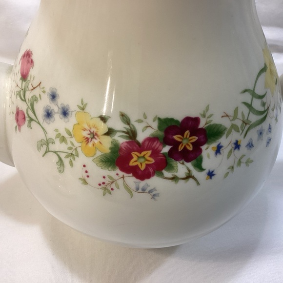 ROYAL ALBERT “SPRING MORNING” COFFEE POT LIKE-NEW - Picture 11 of 11